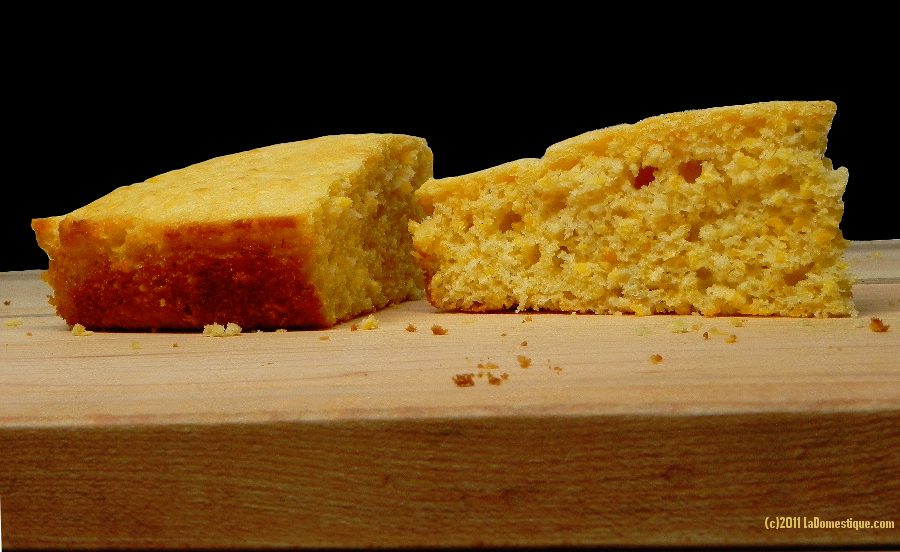 Corn Bread Slices (c)2011 LaDomestique.com Corn Bread Slices (c)2011 LaDomestique.com