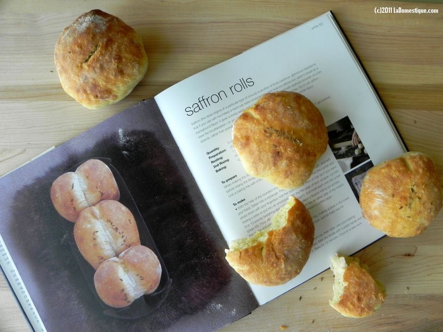 Saffron Bread Rolls