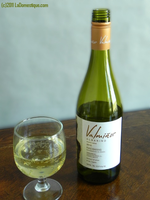 Valmiñor Albariño Rias Baixas 2010 (c)2011 LaDomestique.com Valmiñor Albariño Rias Baixas 2010 (c)2011 LaDomestique.com