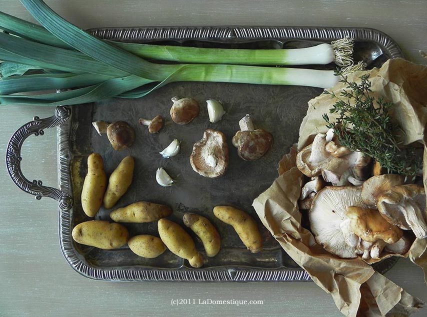 Roasted Fingerling Potatoes with Shiitake Mushrooms, Leeks & Thyme