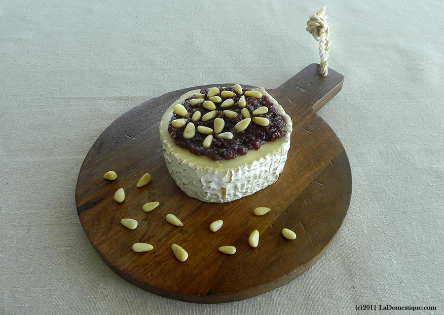 Bucherondin with Fig Purée and Pine Nuts