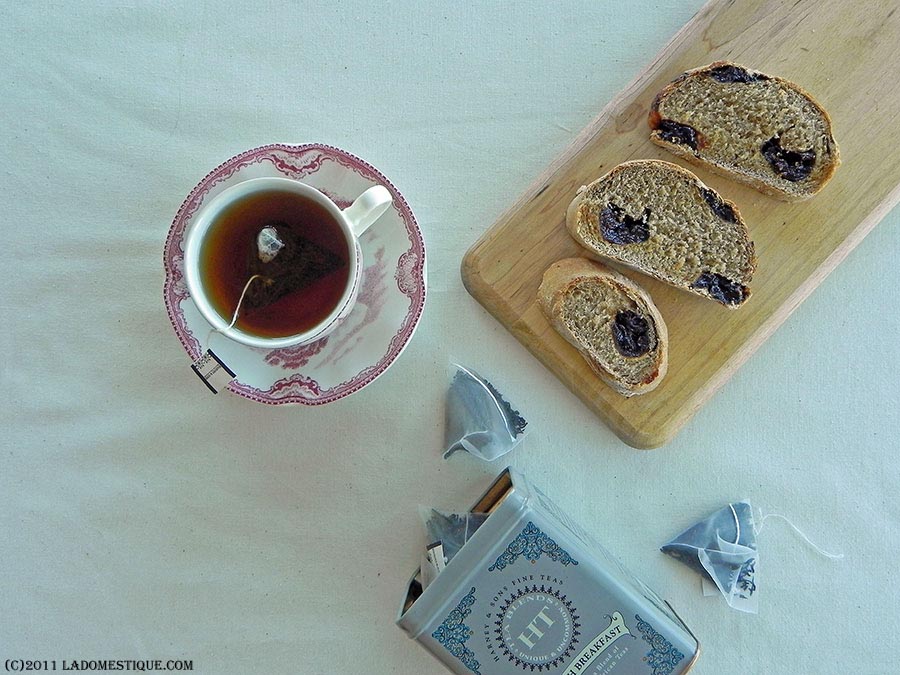 Cardamom & Prune Bread (c)2011 LaDomestique.com Cardamom & Prune Bread (c)2011 LaDomestique.com