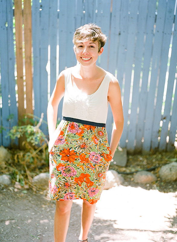 Jessica O'Toole in We Heart Vera print dress (c)2012 LaDomestique.com Jessica O'Toole in We Heart Vera print dress (c)2012 LaDomestique.com