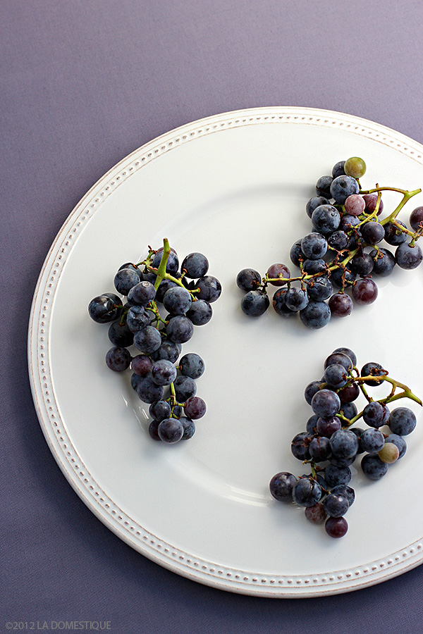 Concord Grapes from the Boulder Farmer's Market (c)2012 La Domestique Concord Grapes from the Boulder Farmer's Market (c)2012 La Domestique