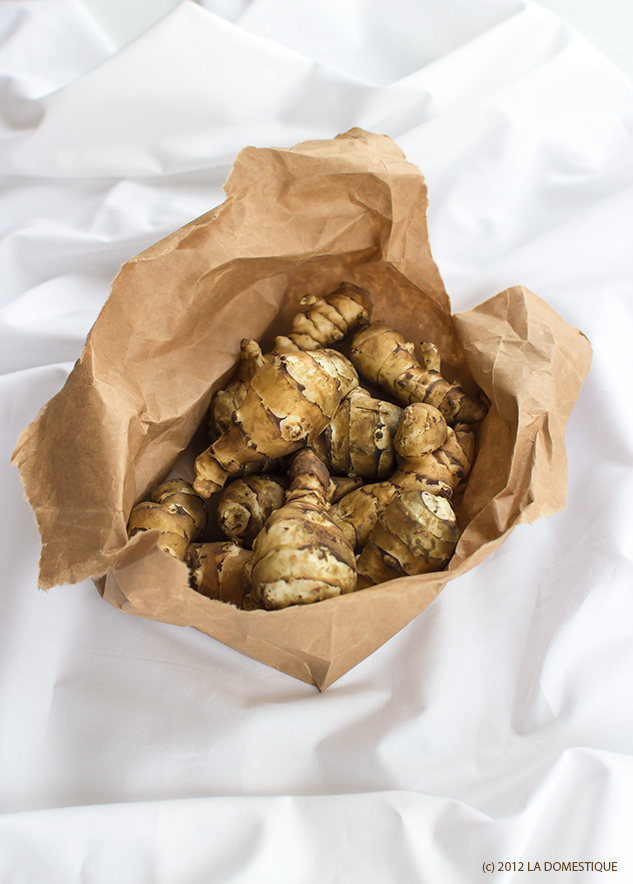 Jerusalem Artichokes (Sunchokes) from the Boulder, Colorado Farmers Market (c)2012 La Domestique Jerusalem Artichokes (Sunchokes) from the Boulder, Colorado Farmers Market (c)2012 La Domestique